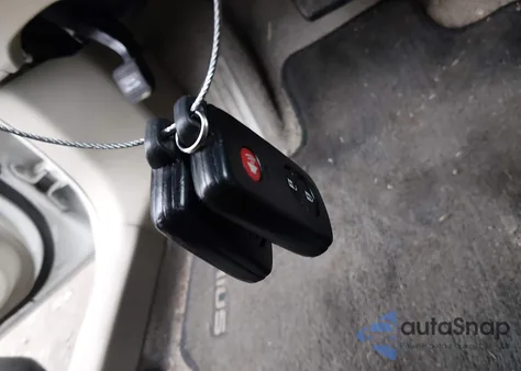 2011 Toyota Prius Four z USA, uszkodzony, nr VIN JTDKN3DU4B5342369